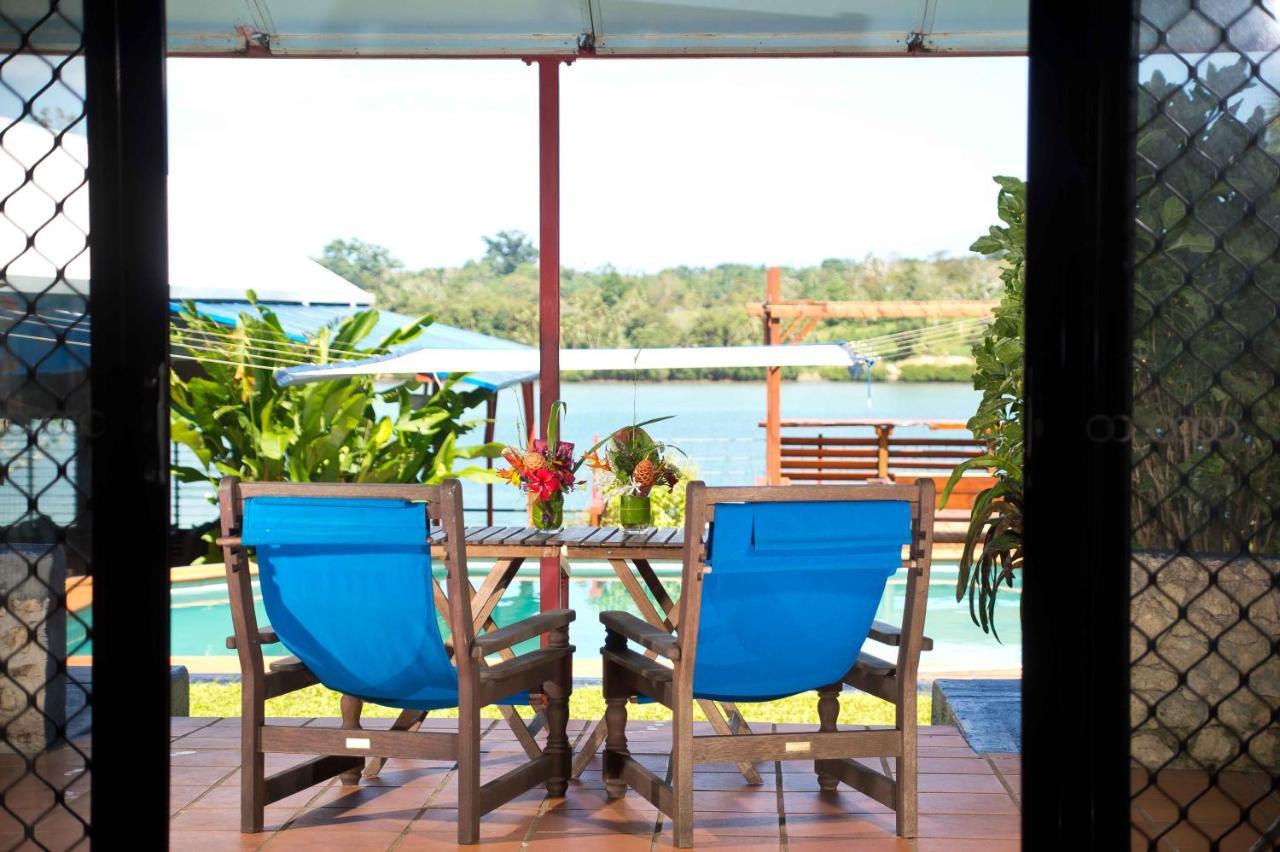 Hostel Retreat Seaside Port Vila Exterior foto